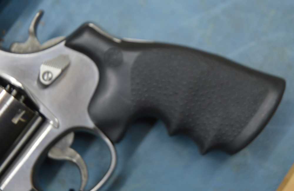 Smith & Wesson 629-5 Classic Factory Ported Stainless w/ Burris 2-7 Scope-img-11