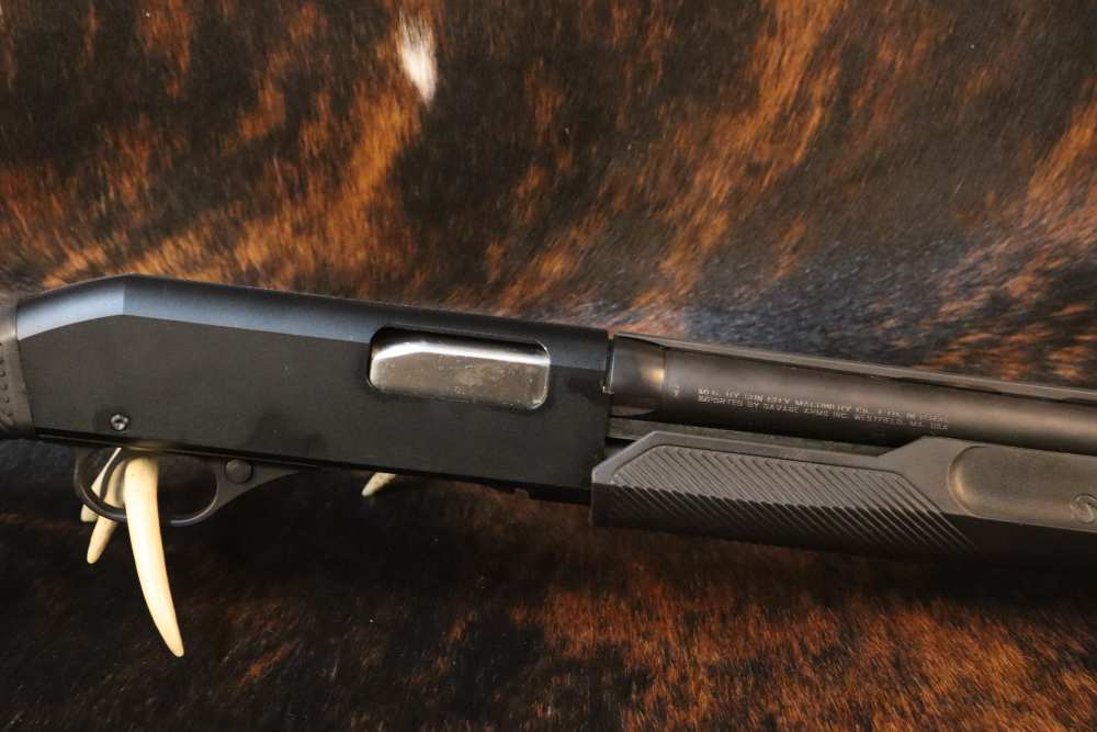 Savage Stevens 320 12ga Pump Action Shotgun-img-2