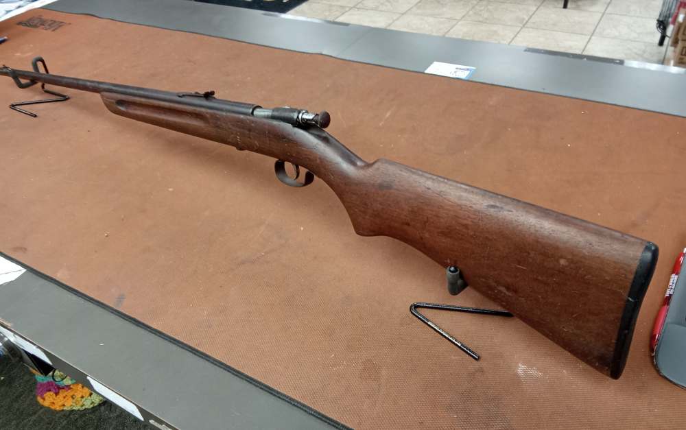 Winchester 67.22lr rifle -img-5