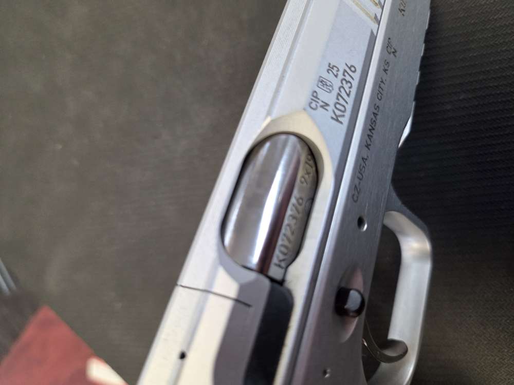 CZ SHADOW 2 silver new unfired -img-8