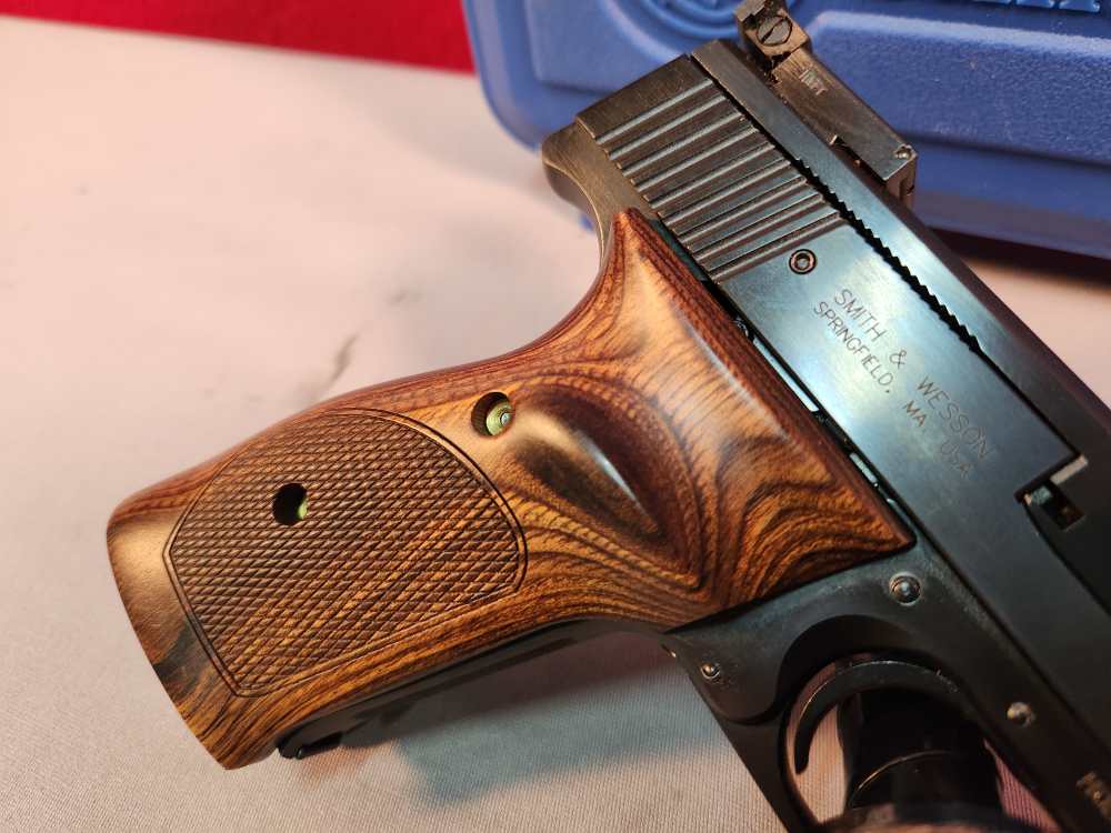 SMITH & WESSON MODEL 41 22LR 5.5" 130511 NEW! PENNY AUCTION!-img-9