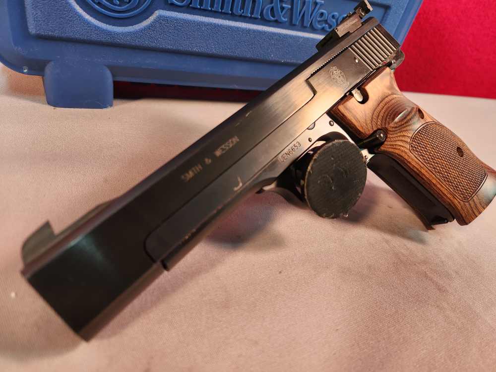 SMITH & WESSON MODEL 41 22LR 5.5" 130511 NEW! PENNY AUCTION!-img-5