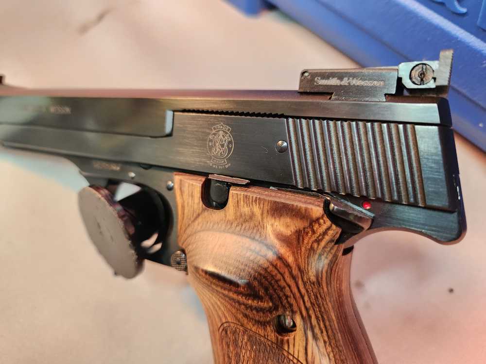SMITH & WESSON MODEL 41 22LR 5.5" 130511 NEW! PENNY AUCTION!-img-2