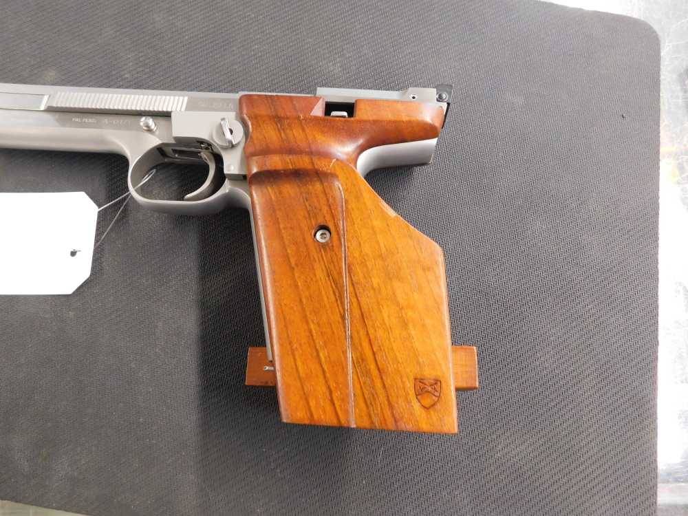 Agner M-80 22LR pistol-img-11