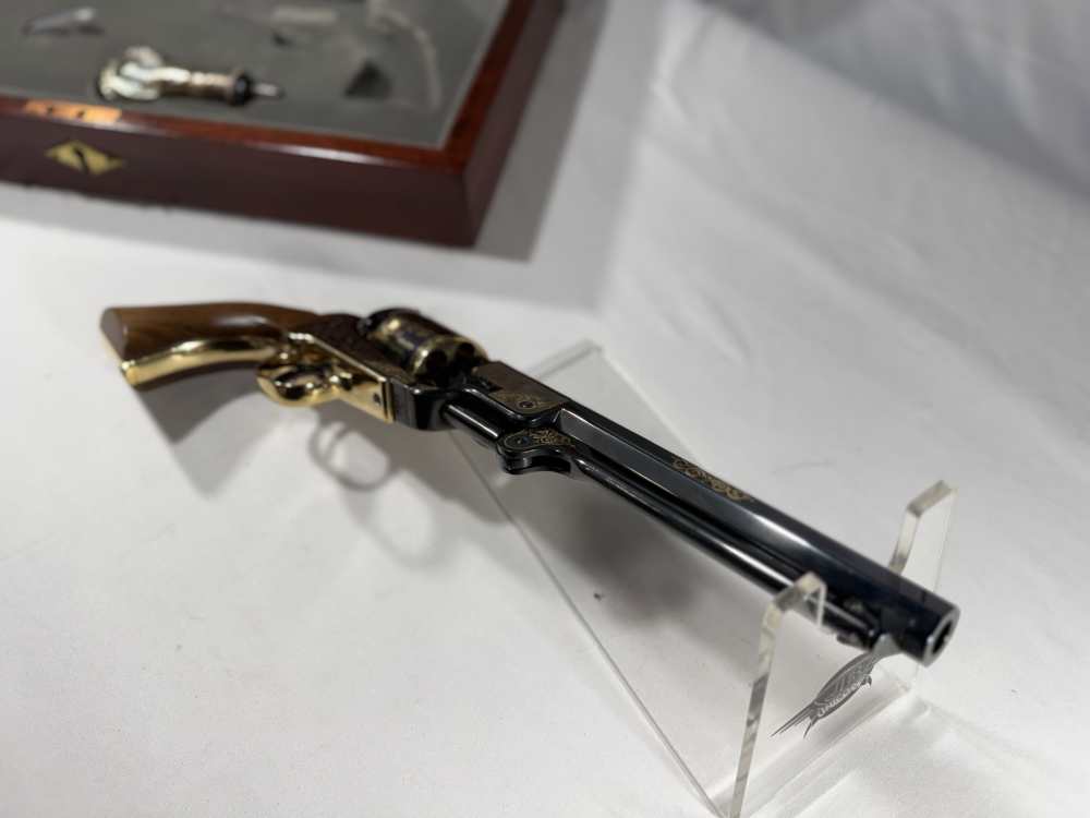 ROBERT LEE 1851 BLACK POWDER REVOLVER-img-4