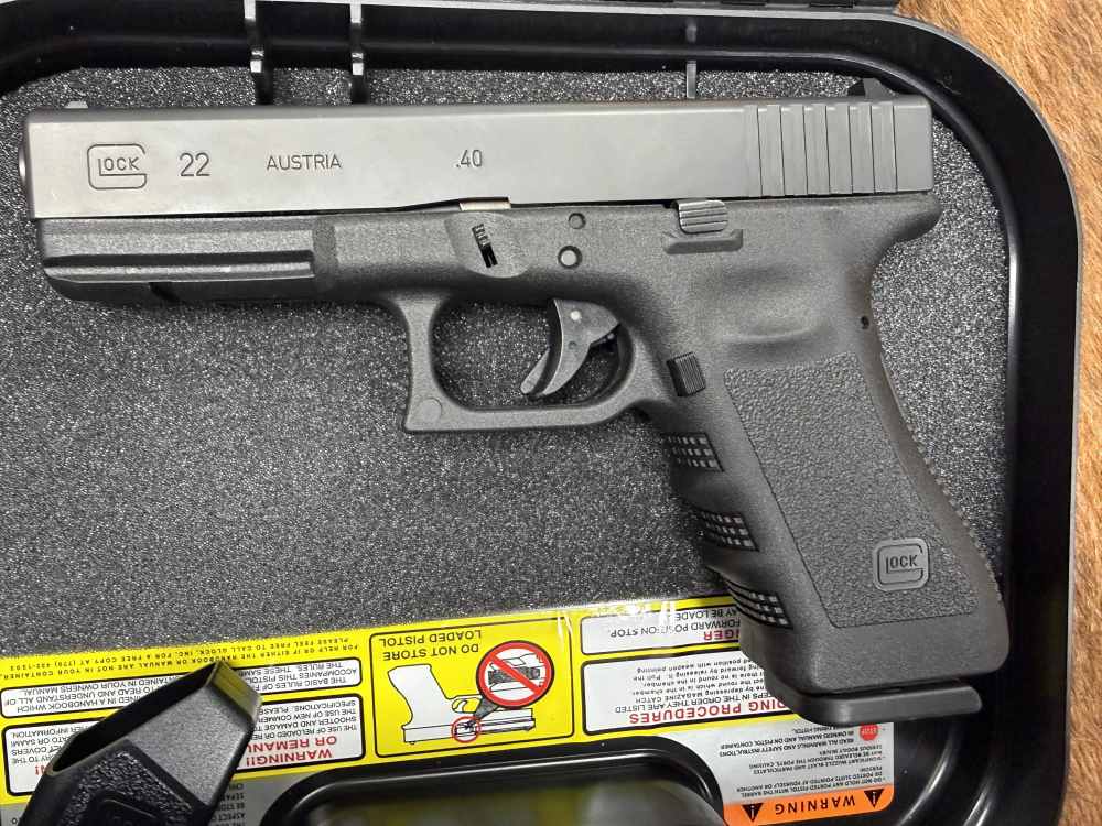 GLOCK 22 GEN 3 40 S&W MINT! PENNY AUCTION!-img-1