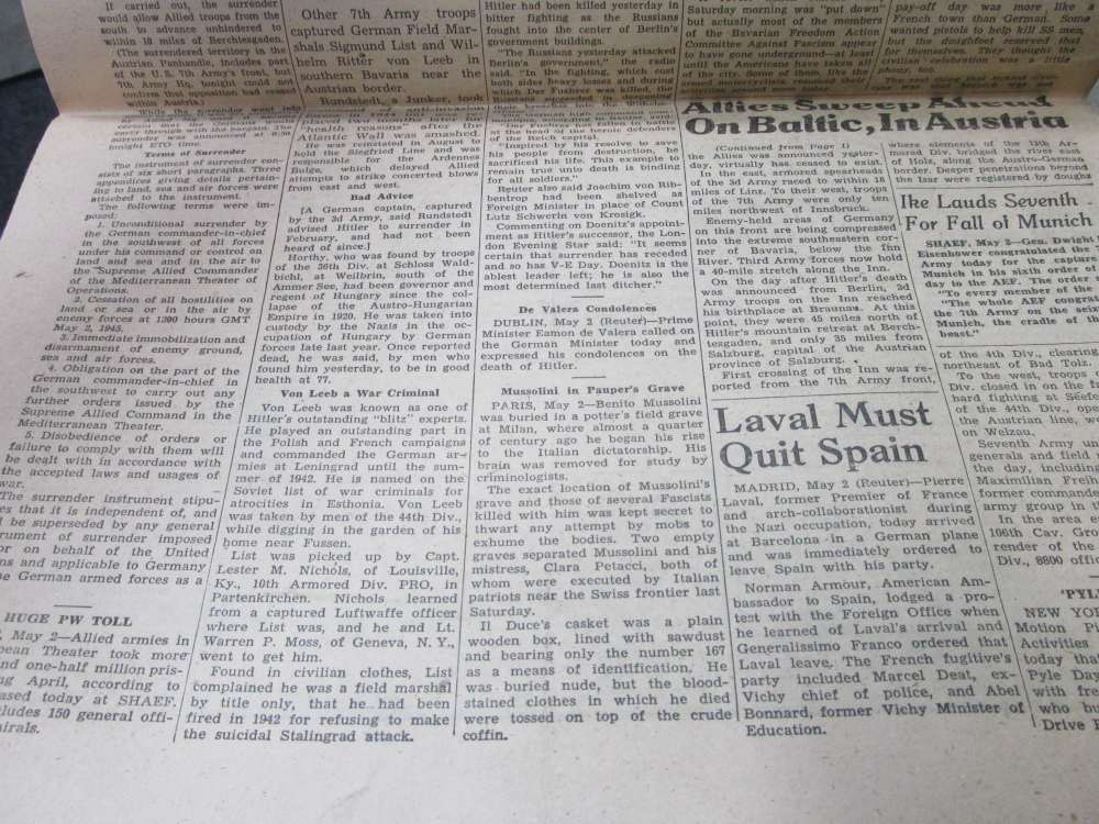 LOT OF WWI/WWII PAPER GOODS; MAP, BAR SCORE CARD, WAR ALBUM, MORE-img-39