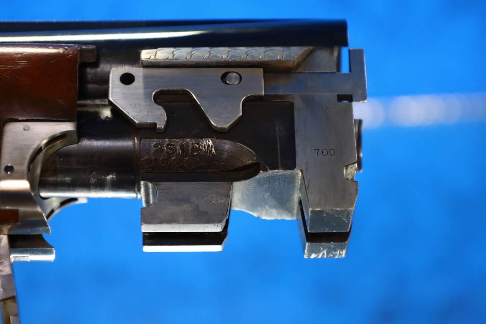 JEAN MARIE DEPREZ ENGRAVED Browning B25 Superposed 12GA Over Under Belgium-img-60