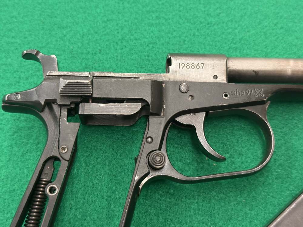 CZ 82 9x18mm Makarov Frame w/1 Mag C&R Eligible-img-3