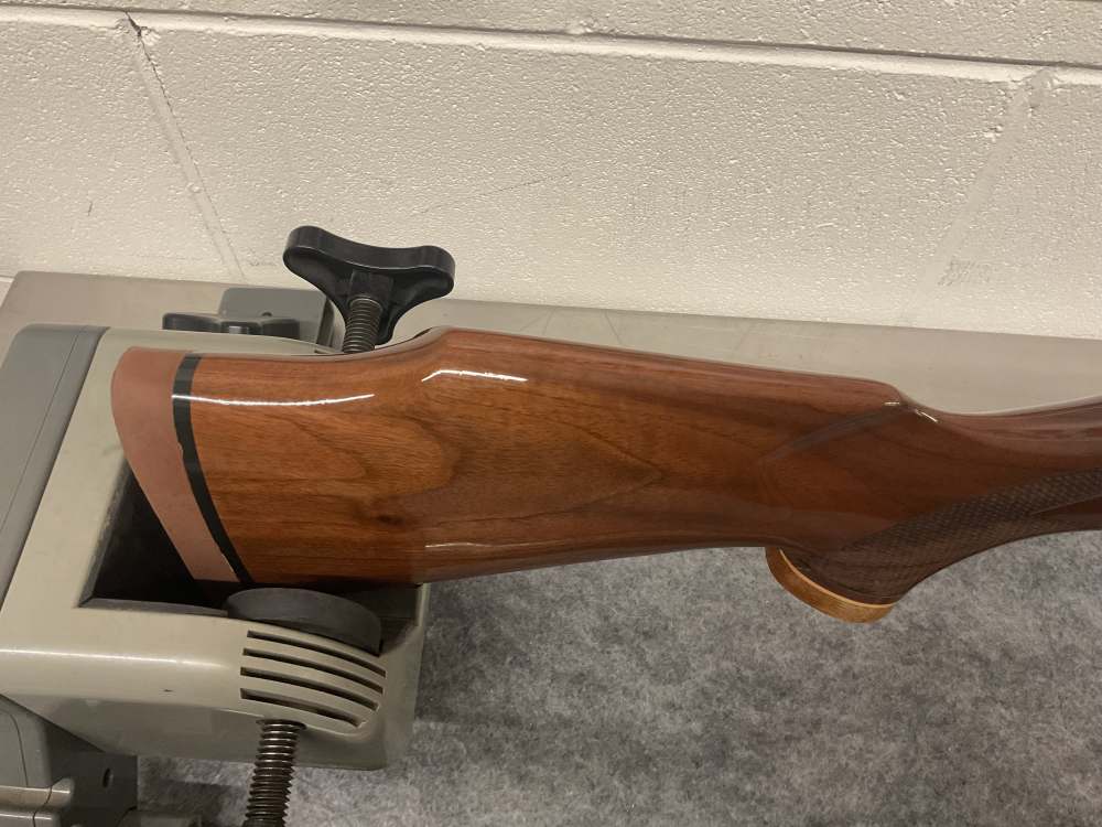 Weatherby Vanguard 300 Win Mag-img-6