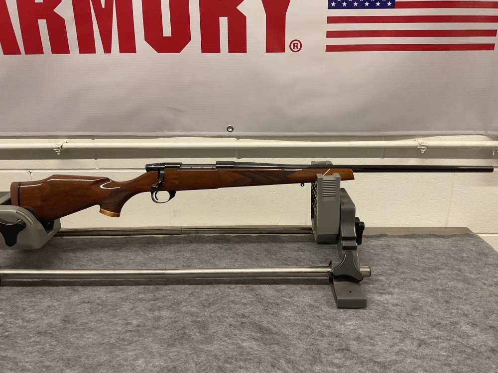 Weatherby Vanguard 300 Win Mag-img-0