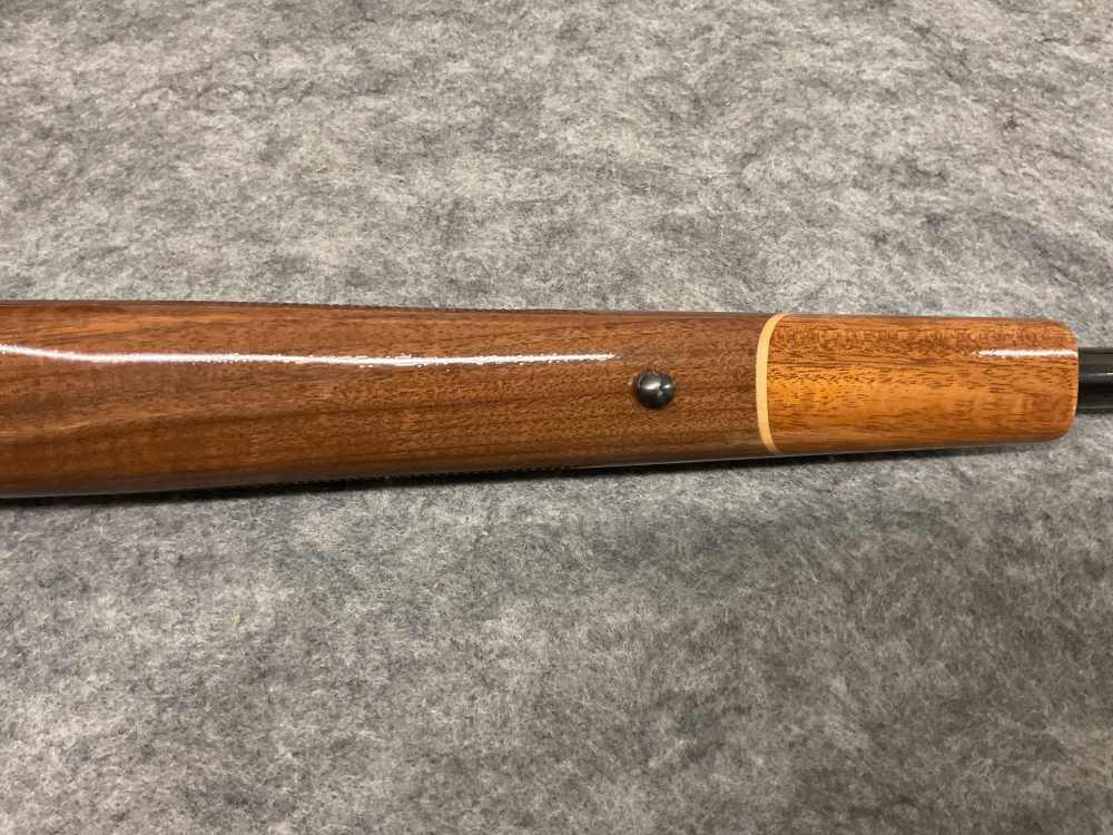 Weatherby Vanguard 300 Win Mag-img-24