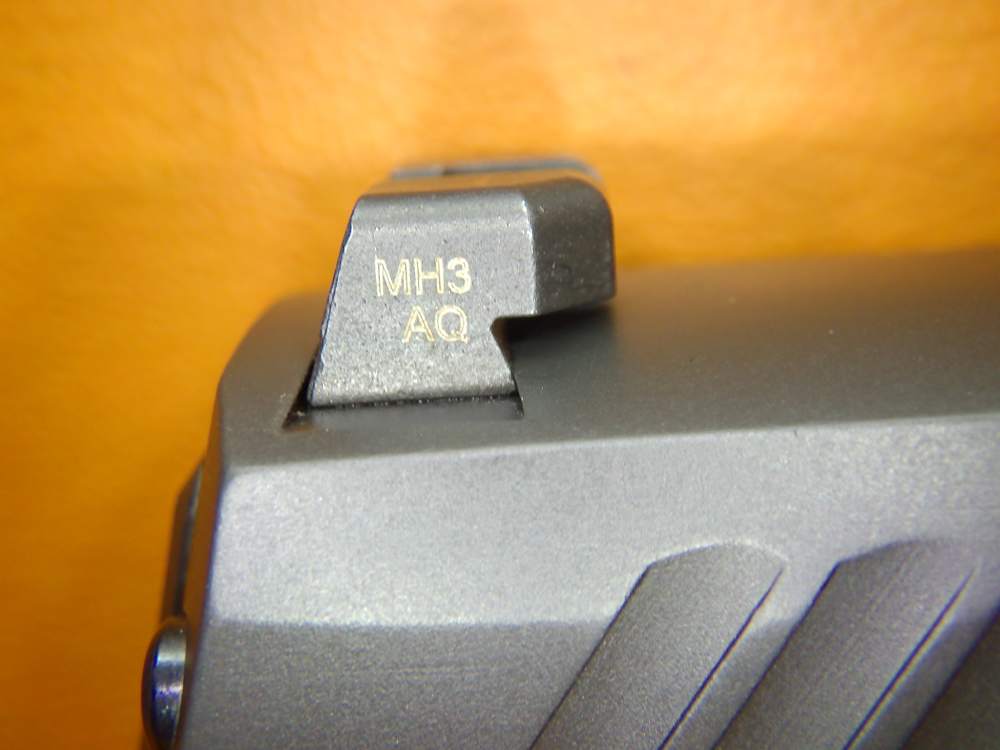 SIG Sauer P320 Compact 9mm 3.9" Bbl Night Sights Manual Safety 2 Mags 10+1-img-10