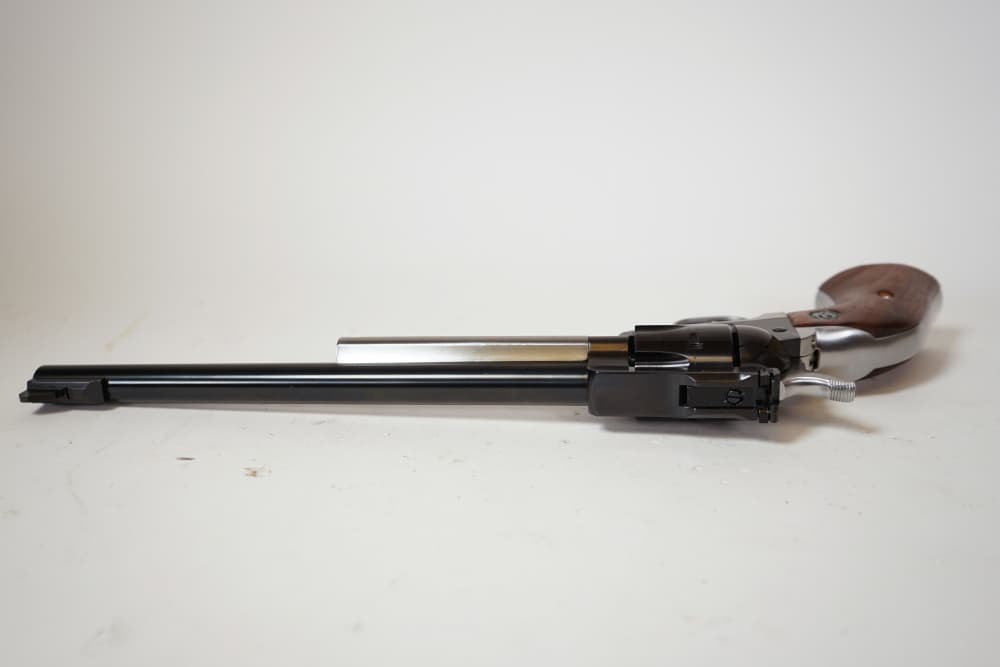 LNIB Ruger Single Six SSM, .32 H&R Mag, 9.5in Bbl, Two Tone, Mfg. 1985-img-15
