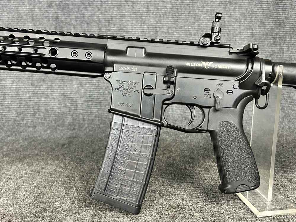 Wilson Combat Recon tactical AR-15 factory rifle in case AR15 5.56-img-3