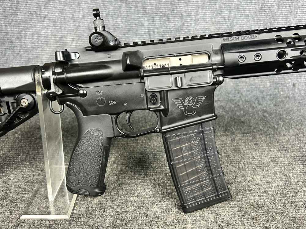 Wilson Combat Recon tactical AR-15 factory rifle in case AR15 5.56-img-12