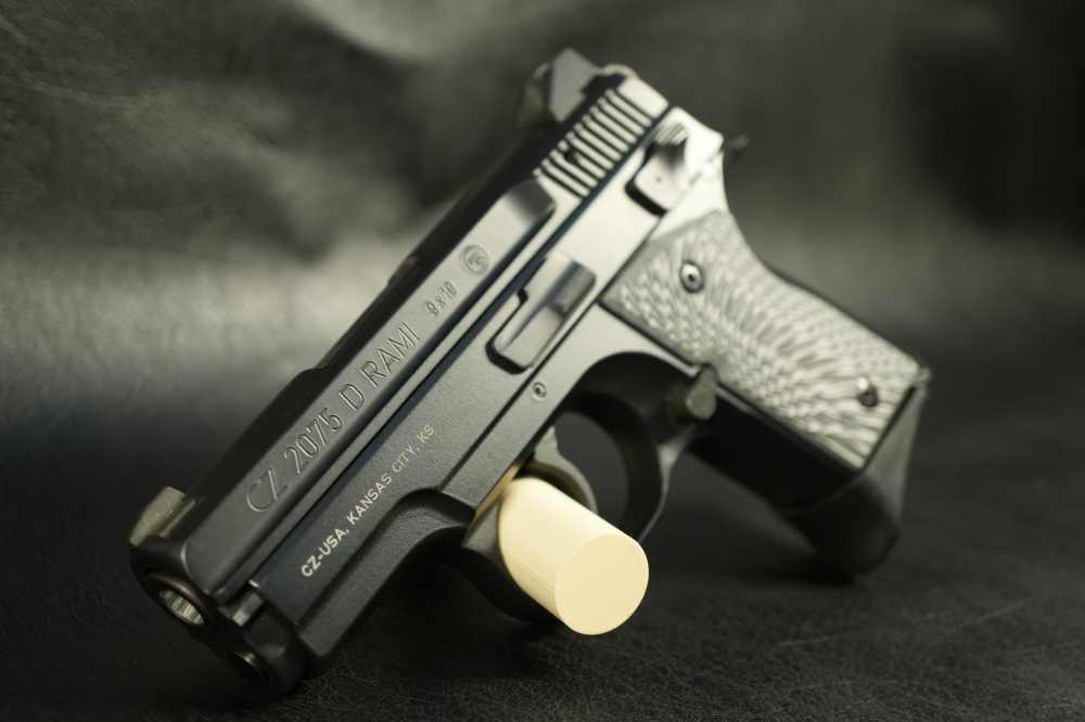 CZ 2075 RAMI BD 9mm 3" Black +3 MAGS, ORIG Case, Extra Grips -img-1