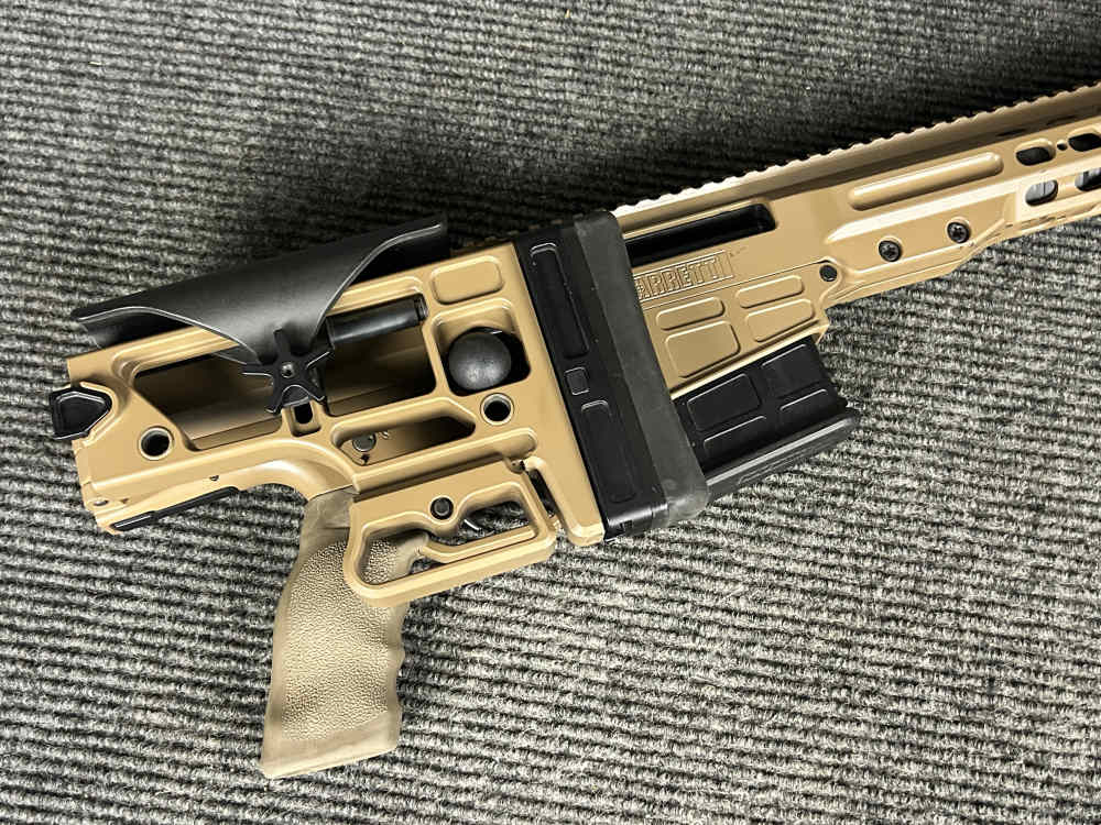 Barrett MRAD 338 Lapua/ 6.5 creed combo factory FDE in pelican transit case-img-15