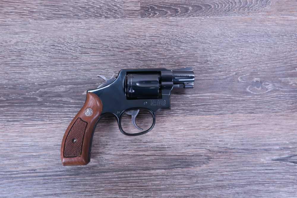 Smith & Wesson Model 10-9 Snub Nose Revolver .38 Special 2" w/Box 1989-img-2