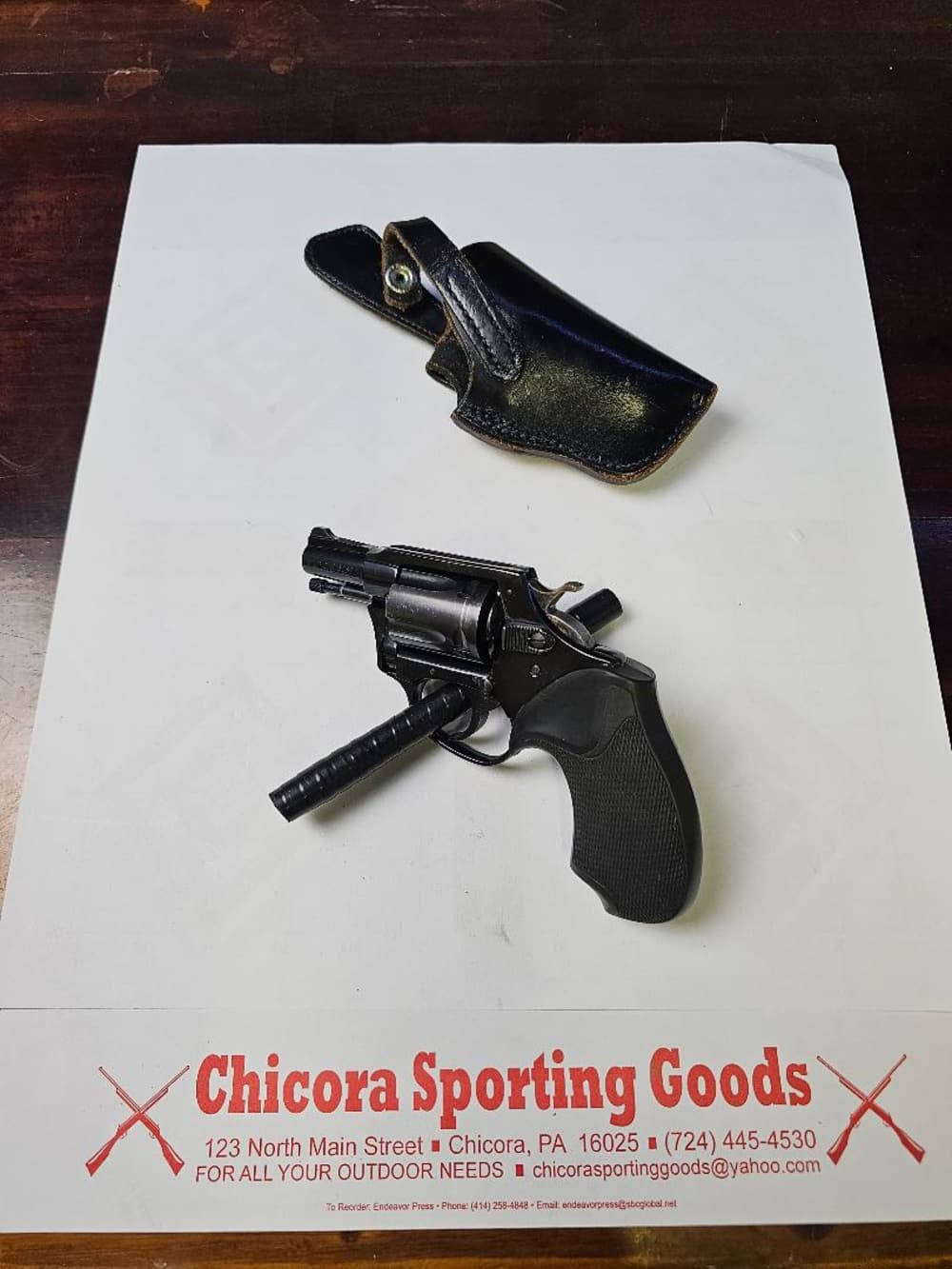 Used Charter Arms Undercover 38 Special with leather holster -img-1