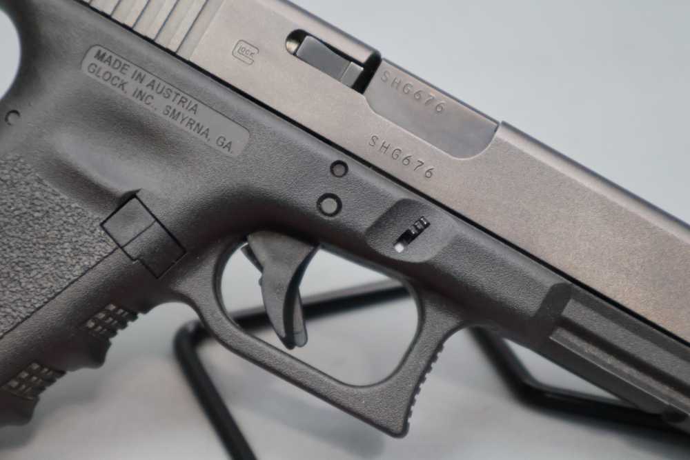 Glock 22 Gen 3 .40S&W 4.5" w/Factory Box-img-9
