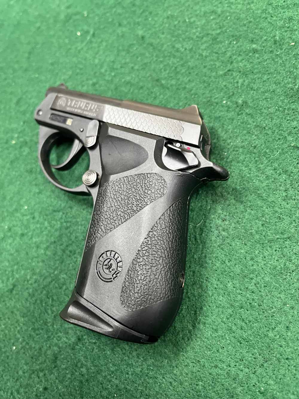 Taurus PT-22 2.25" w/ OEM Mags -img-2