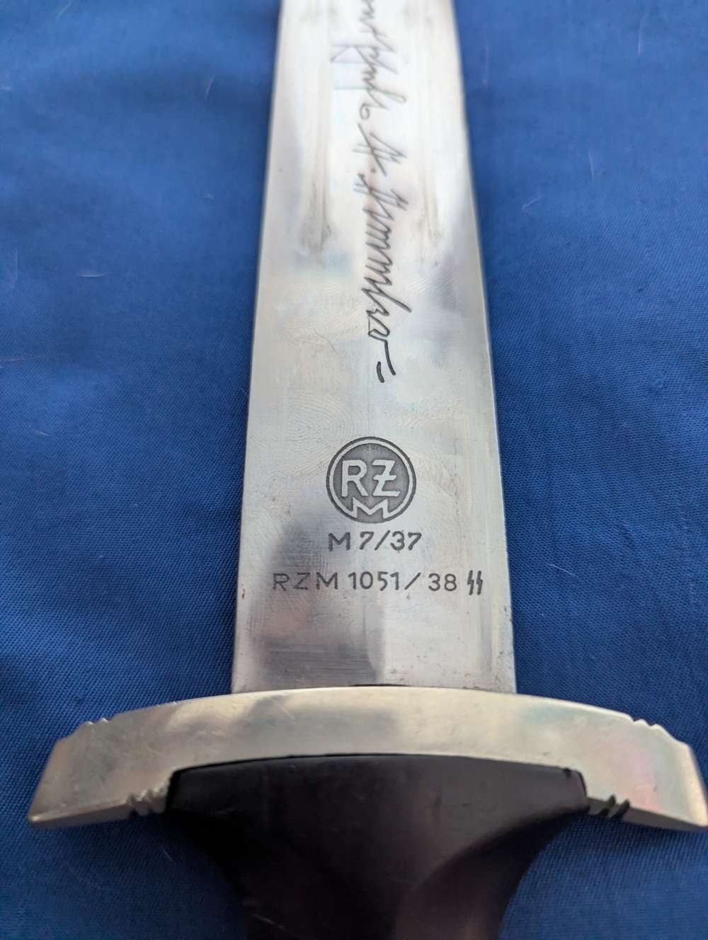 RARE German WWII Inscribed SS Dagger (Rzm M7/37) (PENNY)-img-6