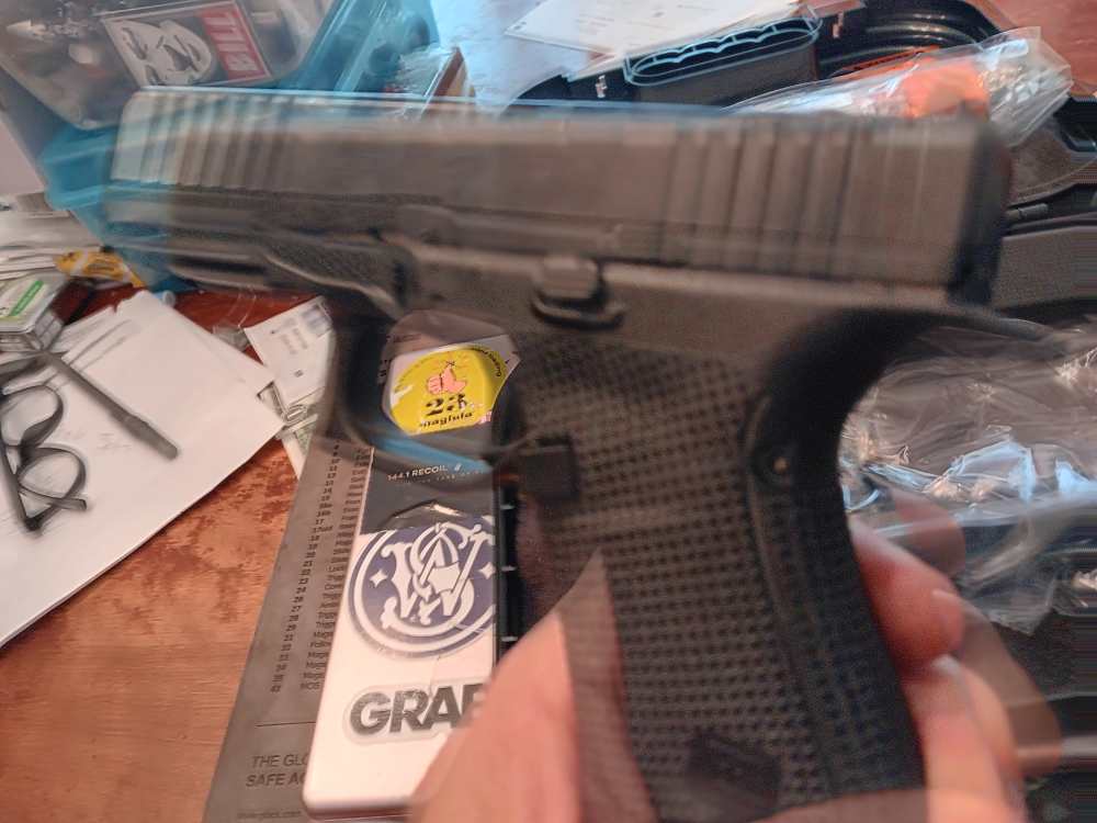 GLOCK 19 GEN 6 9MM NEW  PRICE DROP 10 ROUND MAGS- CT APPROVED-img-5