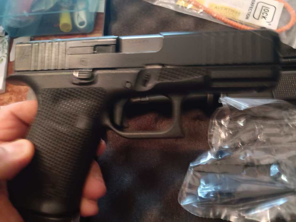 GLOCK 19 GEN 6 9MM NEW  PRICE DROP 10 ROUND MAGS- CT APPROVED-img-8