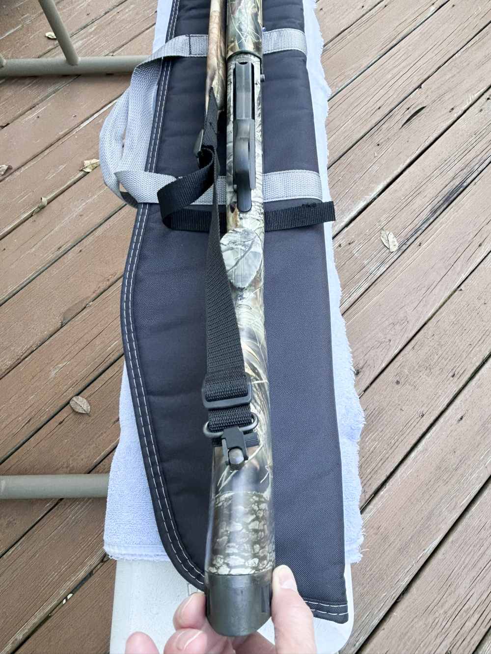 Charles Daly Field 12 ga Realtree Hardwood camo, Ported barrel extra chokes-img-16