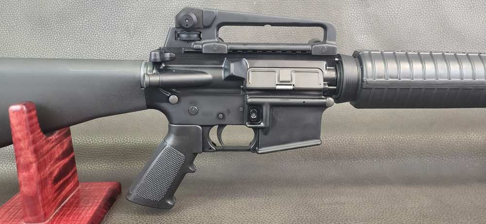 Unfired Bushmaster XM-15 E2S 1/9 HBAR 5.56 .223-img-3