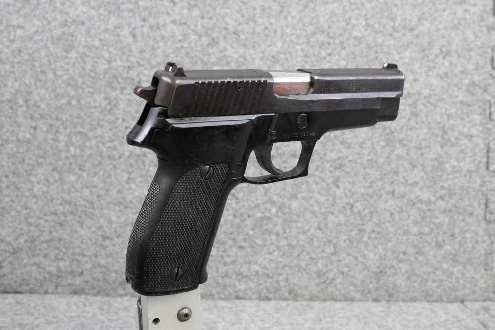 Sig Sauer P226 9x19 Surplus Pistol Made in West Germany-img-5