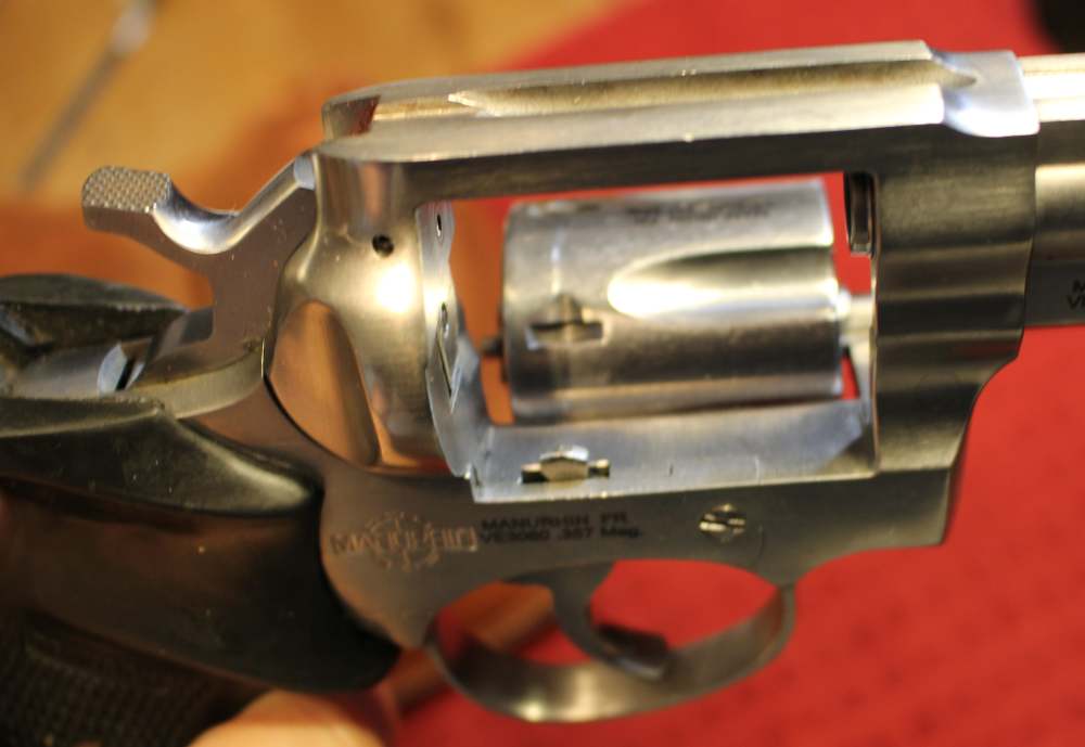 REVOLVER MANURHIN MR88 “SPECIAL POLICE X1” CAL. 357 mag 3” Barrel-img-19