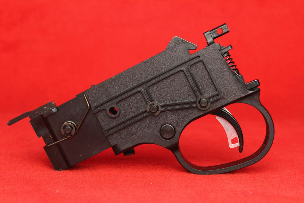 Savage A17 Target Thumbhole .17 HMR 22" 3 Mags Jard 2Lb Trigger-img-25