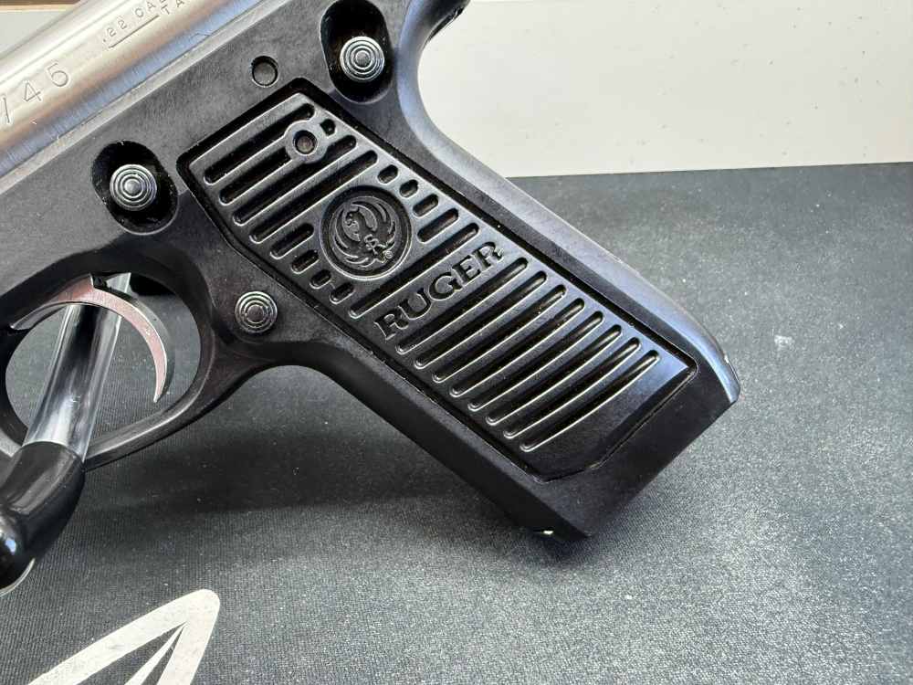 LNIB Ruger 22/45 .22 LR w/ Box & -img-2