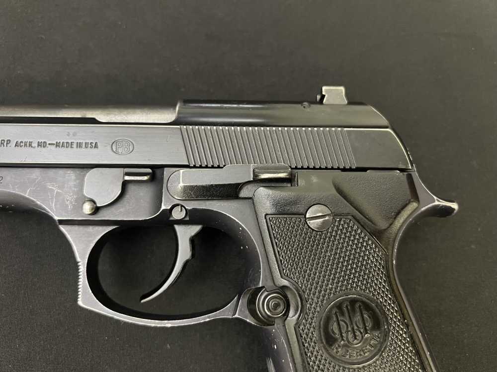 Beretta 96D DOA 40 SW full size pistol -img-1
