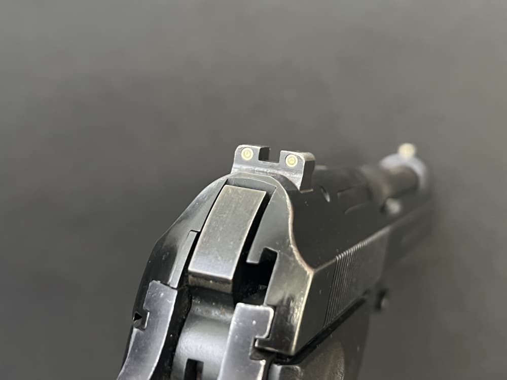 Beretta 96D DOA 40 SW full size pistol -img-15