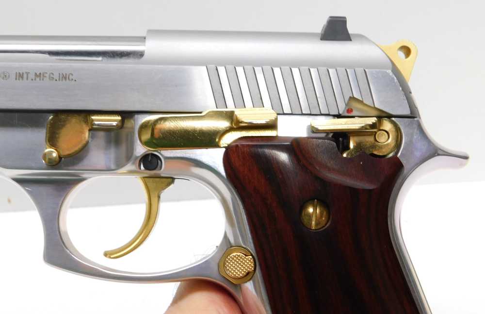 Taurus PT 92 AR 9mm Pistol Used NO RESERVE-img-4