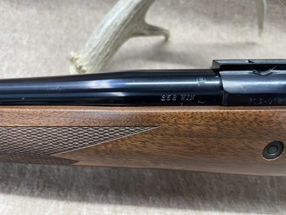 Ruger M77 Hawkeye Hunter .358 Winchester-img-13