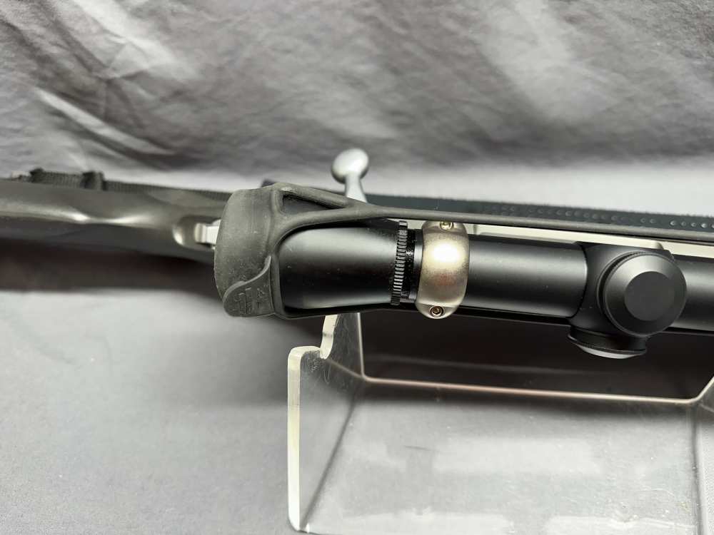 Browning A-Bolt LH - 25-06 Bolt-Action Rifle - Leupold 6x42 Scope - 20"-img-24