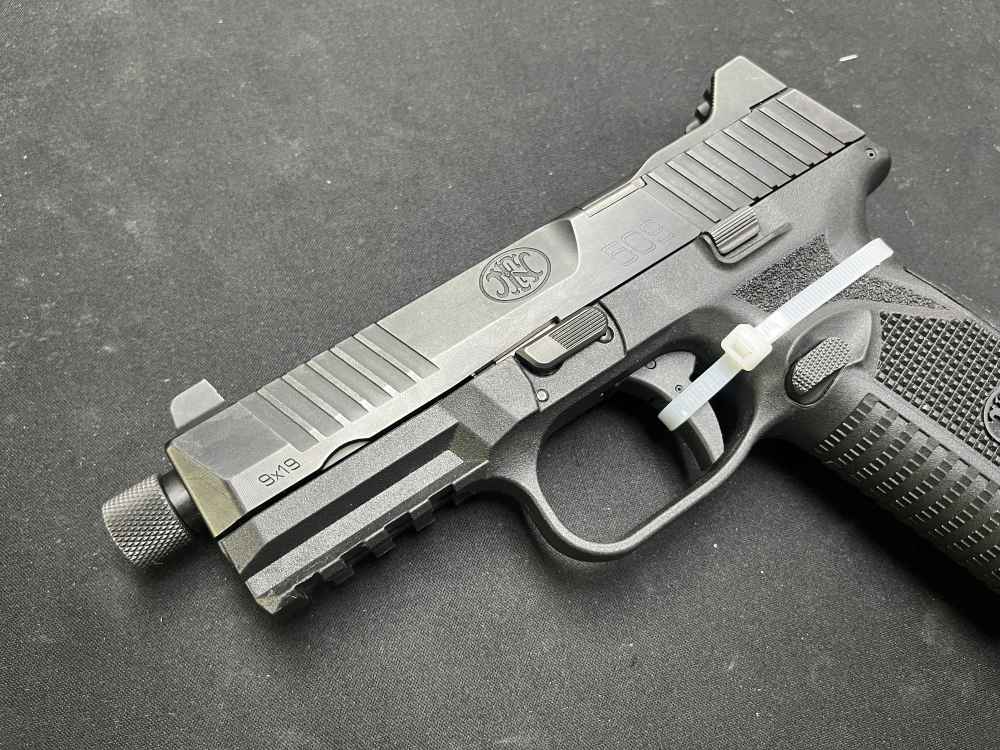 FNH FN 509 Tactical 4.5" bbl 9mm Threaded Barrel Optics Ready-img-1