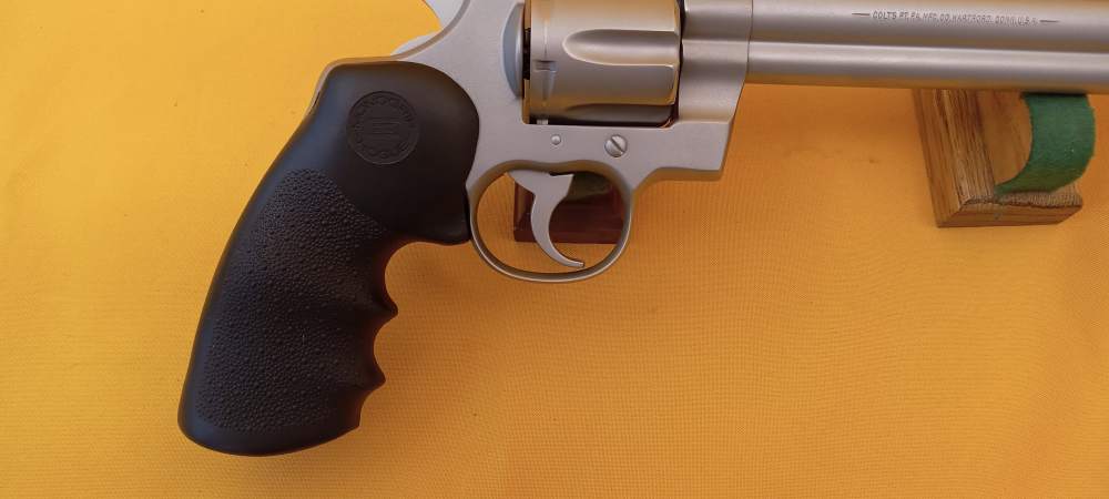 Colt Python, like New, MFG 1990 Really Nice Gun.-img-4