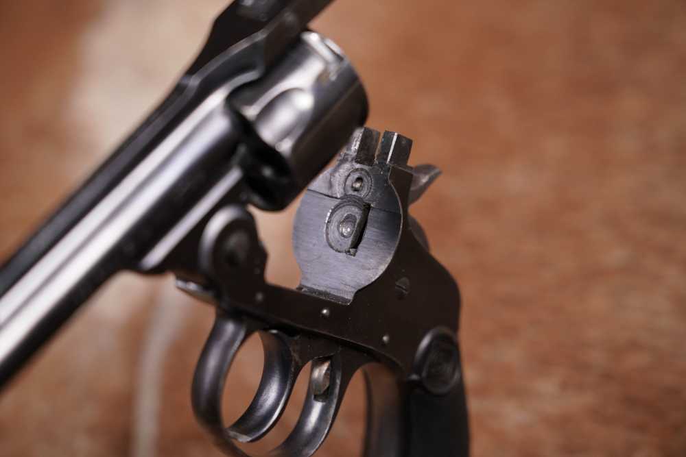 Harrington & Richardson H&R .32 S&W 3” DA/SA Top Break Revolver, C&R-img-12