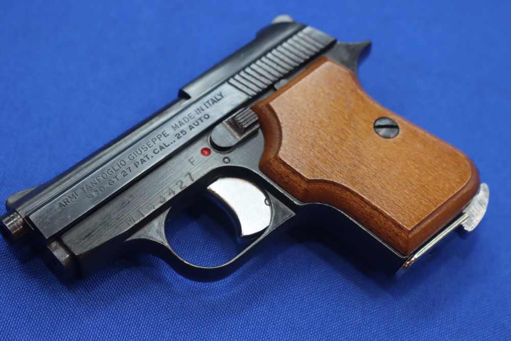 Armi Tanfoglio Giuseppe Model GT27 25ACP Pistol Italy MFG Blued Wood 25 ACP-img-14