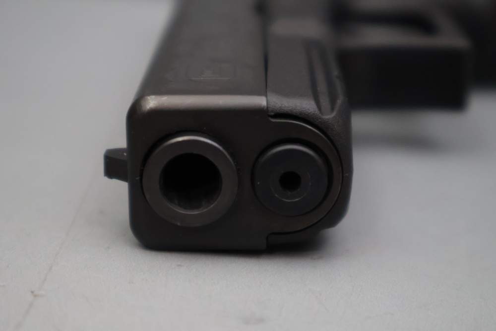 Glock 17 Gen4 9mm 4.49" w/Box & Engraving-img-15
