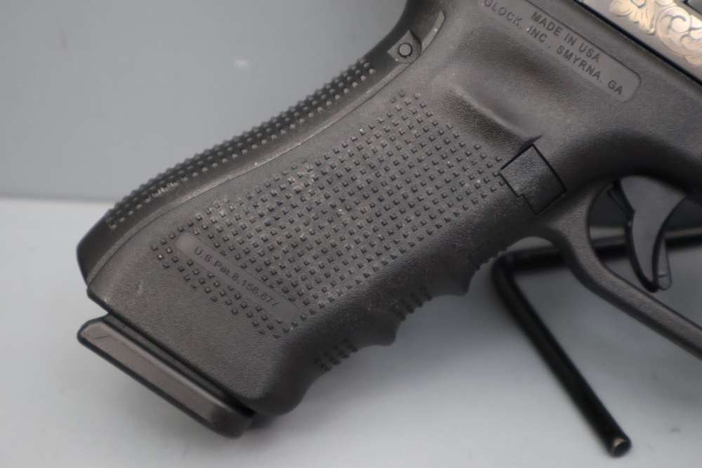 Glock 17 Gen4 9mm 4.49" w/Box & Engraving-img-10