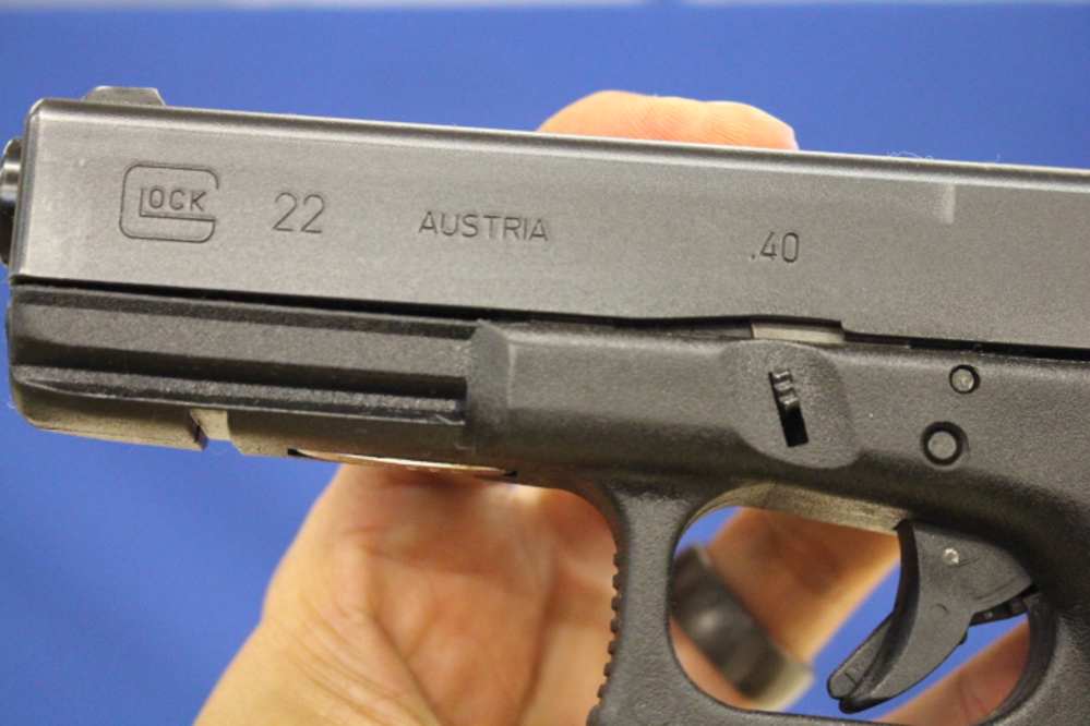 Glock 22 Gen3 .40 S&W Item P-668-img-12