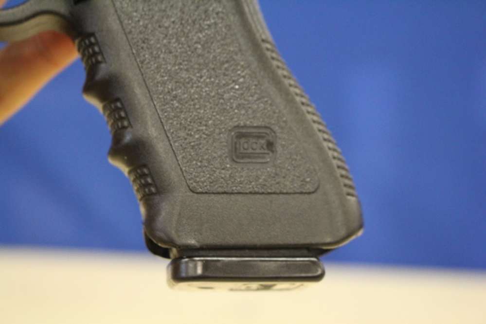 Glock 22 Gen3 .40 S&W Item P-668-img-10