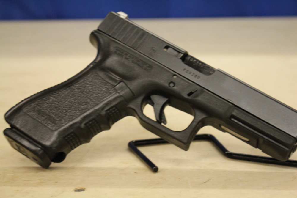 Glock 22 Gen3 .40 S&W Item P-668-img-1