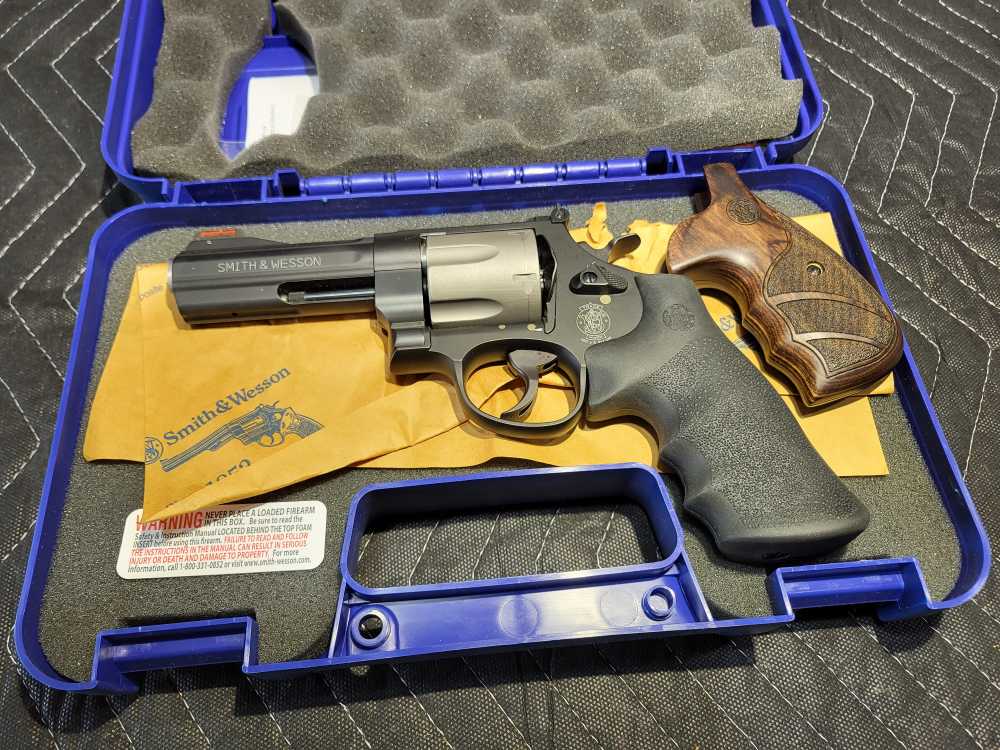 Swith &Wesson 329pd 44 mag-img-3